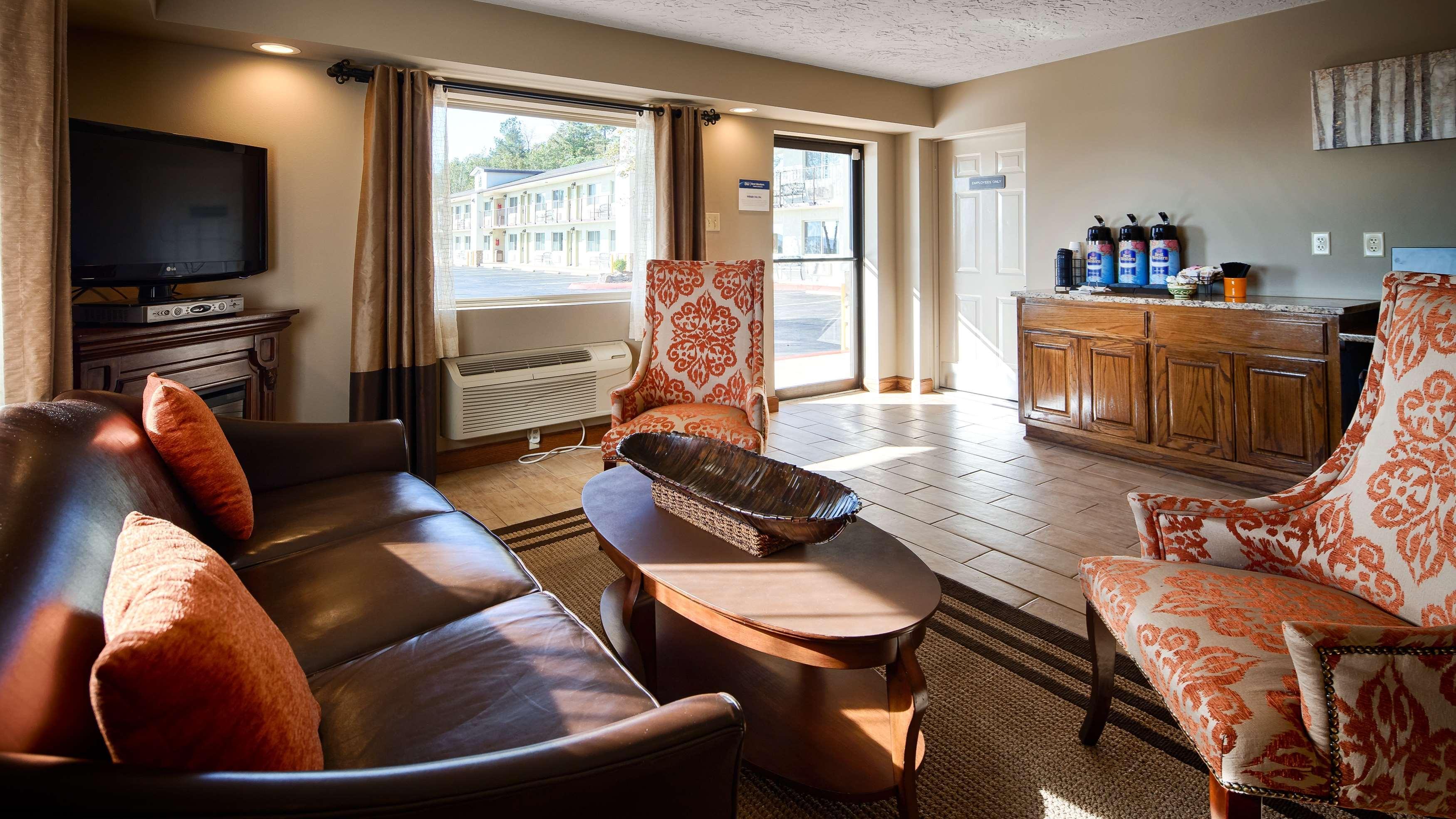 Quality Inn Clinton North Екстериор снимка