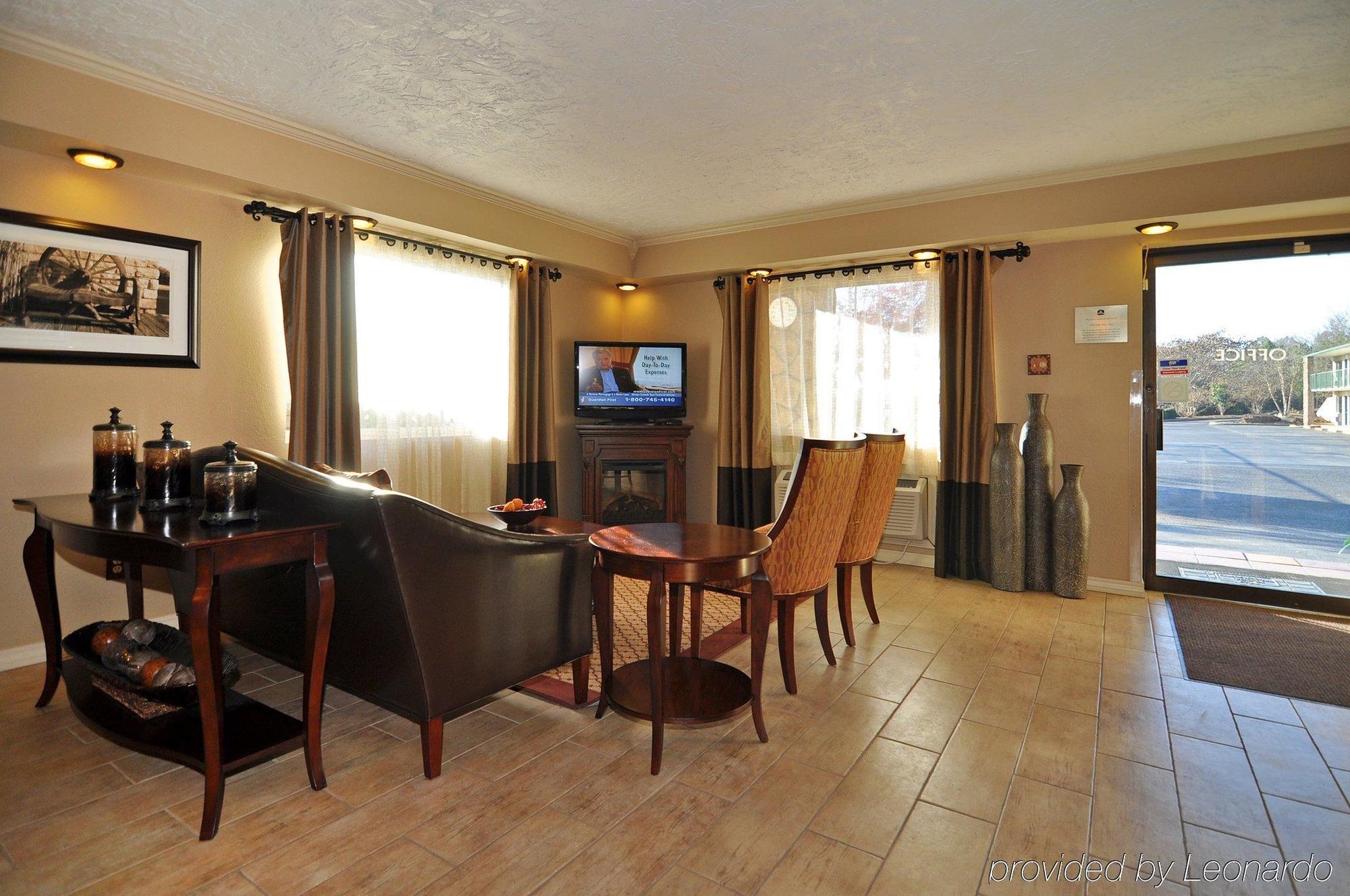 Quality Inn Clinton North Екстериор снимка