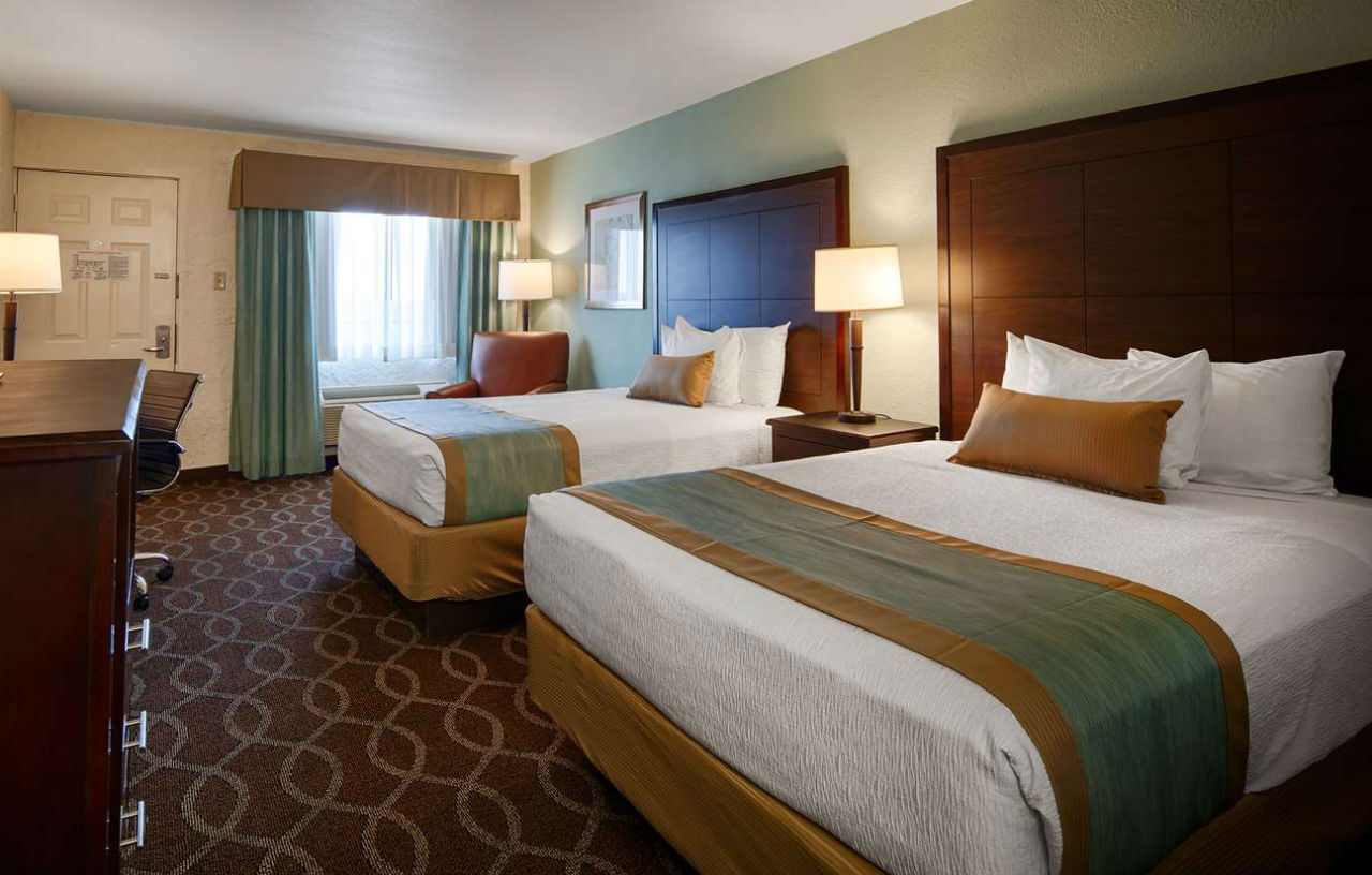 Quality Inn Clinton North Екстериор снимка